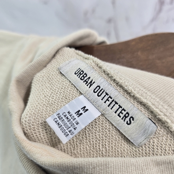 Urban Outfitters Sweatshirt Womens Medium Beige Terry Crop Cable Knit Sleeve - Picture 3 of 10